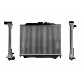 Radiador de Agua de Autos Standard con Aire Acondicionado ISAKA para Urvan 2.4L
