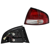 Calavera Derecha con Arnés Diforza para Sentra B15