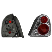 Calavera Derecha con Fondo Cromado sin Arnés Diforza para Altima L32