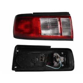 Calavera Izquierda con Marco Negro y Arnés Diforza para Tsuru 3