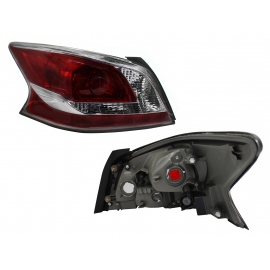 Calavera Izquierda en Tono Oscuro sin Arnés Diforza para Altima Coupe L33