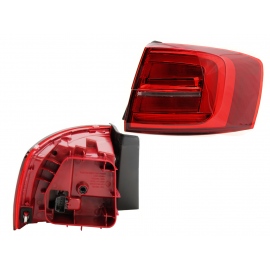 Calavera Exterior Derecha en Tono Claro sin Arnés con Luz LED Diforza para Jetta A6 GLI