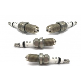 Juego de 4 Bujías Delgadas Bosch 242242501 de Cobre con 4 Electrodos para Beetle, Caddy, Derby, Eurovan, Gol, Lupo