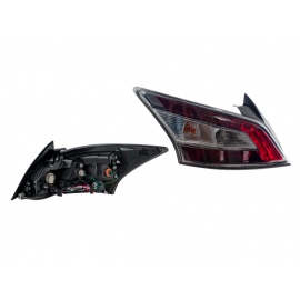 Calavera Izquierda con Marco Cromado, Arnés y Luz LED DEPO para Maxima