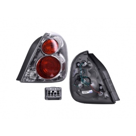 Calavera Derecha en Rojo con Fondo Cromado y Arnés DEPO para Altima