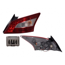 Calavera Derecha con Arnés y Luz LED DEPO para Maxima