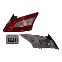 Calavera Derecha con Arnés y Luz LED DEPO para Maxima