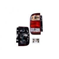 Calavera Izquierda en Rojo y Blanco con Arnés DEPO para Pathfinder