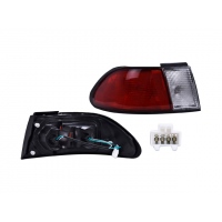 Calavera Izquierda en Rojo y Blanco con Arnés y Focos DEPO para Sentra B14