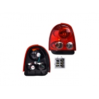 Calavera Izquierda con Sockets y Focos DEPO para Chevy C2 Versión 3 Puertas