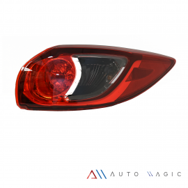 Calavera Exterior Derecha con Portafocos Eagle Eyes para Mazda CX5