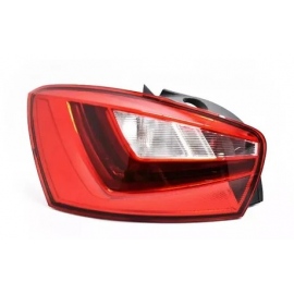 Calavera Izquierda con Luz LED Auto Magic para Ibiza FR