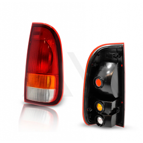 Calavera Roja sin Arnés Derecha Auto Magic para F150, F250