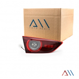 Calavera Interior Izquierda con Luz LED Auto Magic para Mazda 3 Sedán Grand Touring, Signature