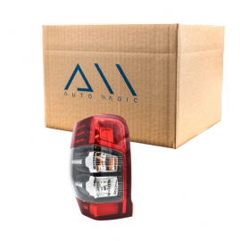 Calavera Izquierda con Luz LED Auto Magic para L200