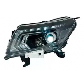 Faro Principal con Fondo Negro y Luz Full LED Izquierdo Auto Magic para NP300 Frontier
