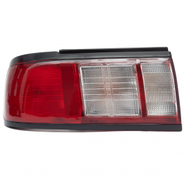 Calavera Izquierda con Marco Negro y Foco DEPO para Tsuru 3