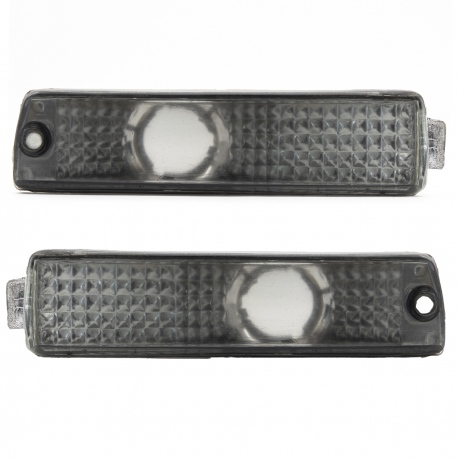 Juego de 2 Cuartos Humo Estilo Sport de Facia Ancha Delantera Mirsa para Golf A2, Jetta A2