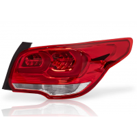 Calavera Derecha Rojo Translúcida Auto Magic para Cavalier