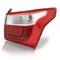 Calavera Exterior Derecha con Arnés Auto Magic para Grand i10 Sedán