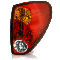 Calavera Derecha con Arnés Auto Magic para L200