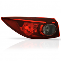 Calavera Exterior Izquierda sin Arnés Auto Magic para Mazda 3 Sedán