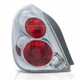 Calavera Izquierda con Fondo Cromado y Arnés Eagle Eyes para Altima