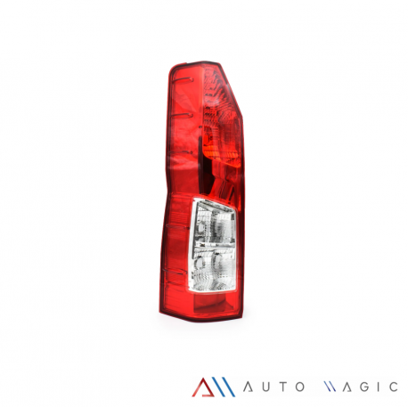 Calavera Izquierda Rojo Translúcido sin Arnés Auto Magic para Hiace