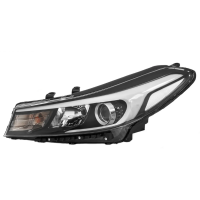 Faro Principal Izquierdo con Marco Cromado y Lupa Auto Magic para Forte