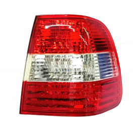 Calavera Exterior Derecha Auto Magic para Polo 9N Sedan