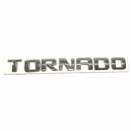 Letrero Cromado Adherible de Tapa Batea con Logo Tornado