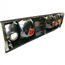 Calavera Derecha Larga Con Mica de Acrílico Mirsa para Caribe