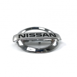 Emblema de Cajuela Nissan Cromado para Platina