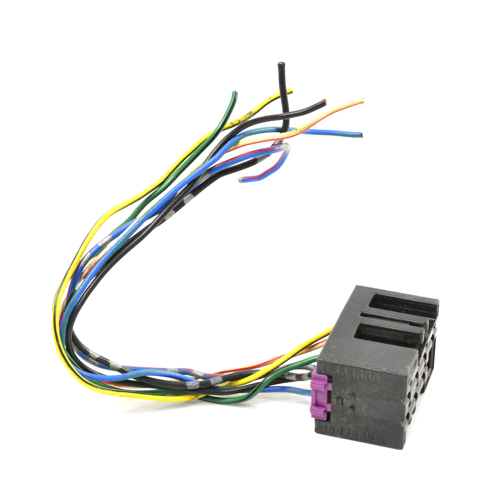 Comprar Reemplazo del conector del adaptador de corriente de la radio del  coche del arnés de cables estéreo para 300 2004-2007