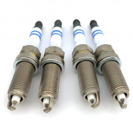 Juego de 4 bujías Bosch 242129516 de Platino con 1 Electrodo para Frontier, March, Micra, Note, Sentra, Tiida