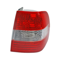 Calavera Exterior Derecha Auto Magic para Polo 9N Sedan