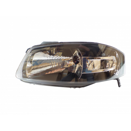 Faro Principal Izquierdo con Fondo Negro Auto Magic para Pointer G4