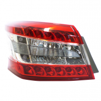 Calavera Exterior Izquierda Auto Magic para Sentra B17