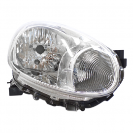 Faro Principal Lado Auto Magic para March