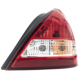 Calavera Derecha con Focos DEPO para Tiida