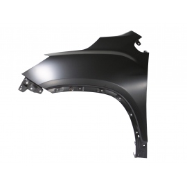 Salpicadera Izquierda con Perforación de Moldura Gordon para Trax