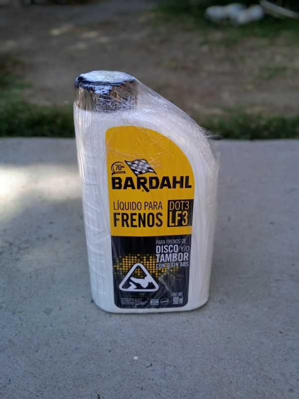Botella de 900ml de Liquido de Frenos DOT 3 Bardahl